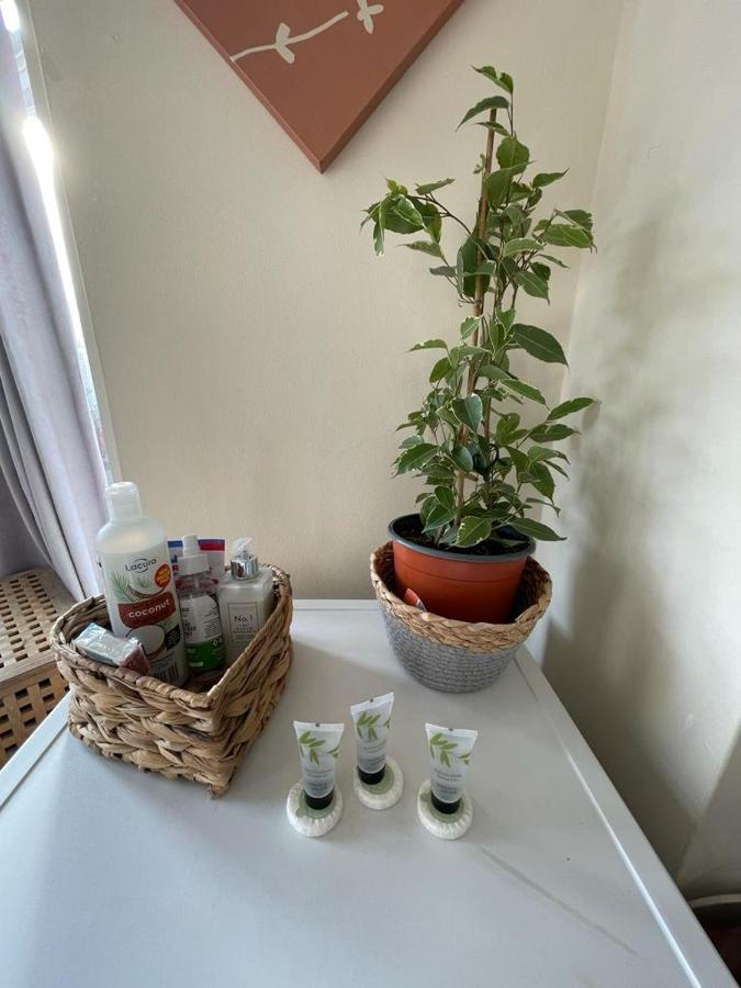 Room In Family Home Near Penny Lane Λίβερπουλ Εξωτερικό φωτογραφία